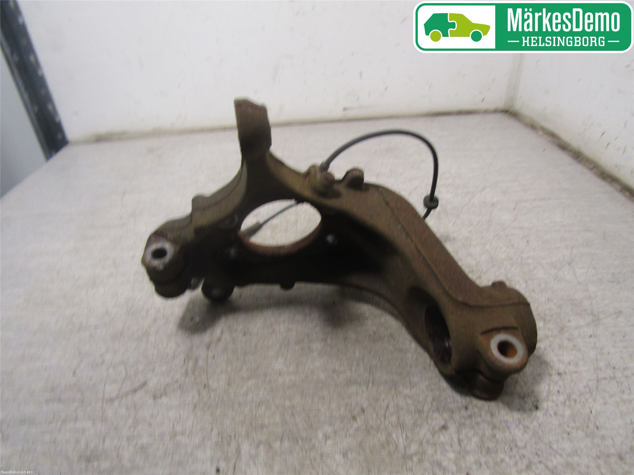 Nissan QASHQAI 14-17 Spindel Vf