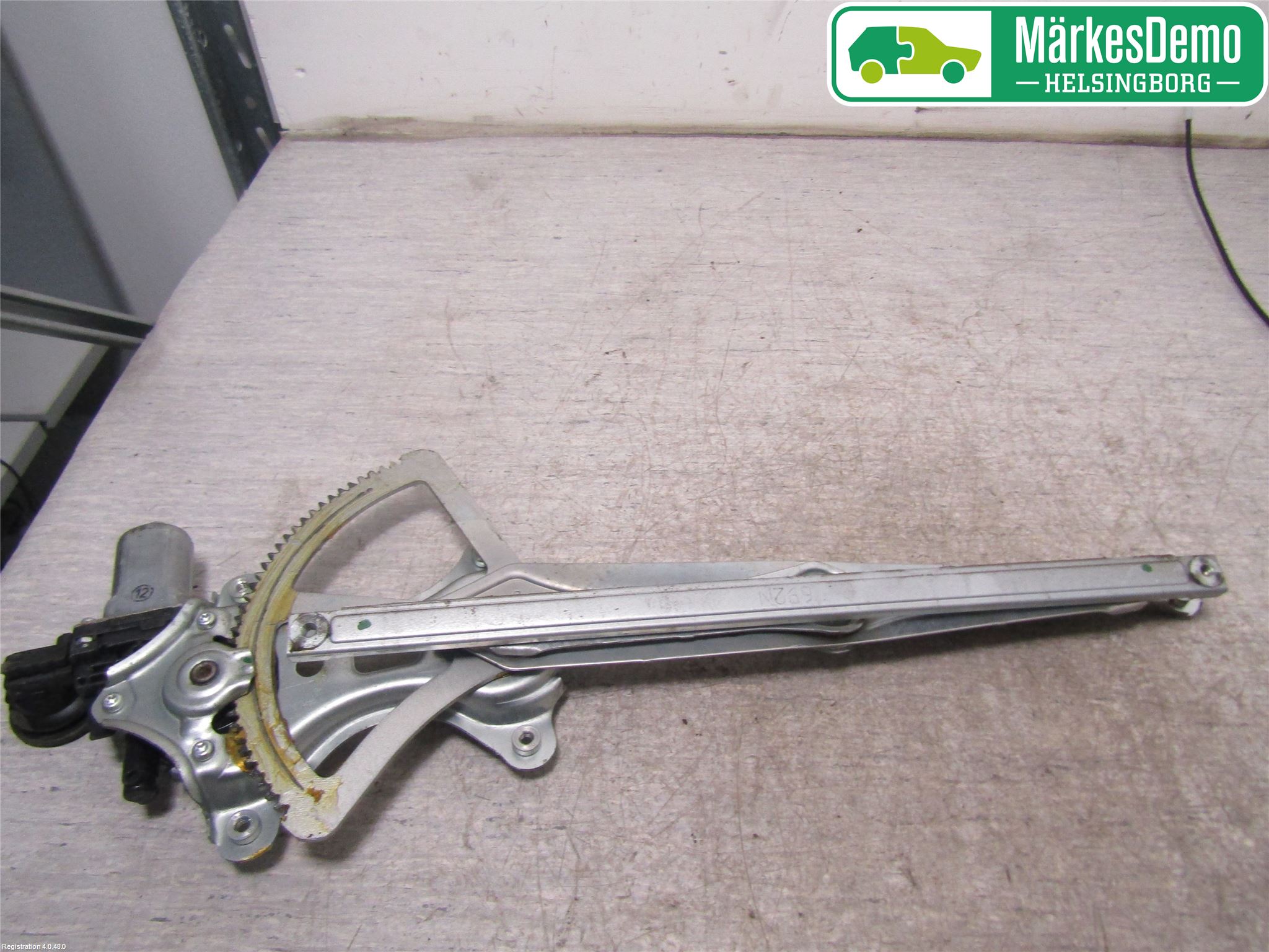 Toyota HILUX 05-16 Vindusheis El Komp