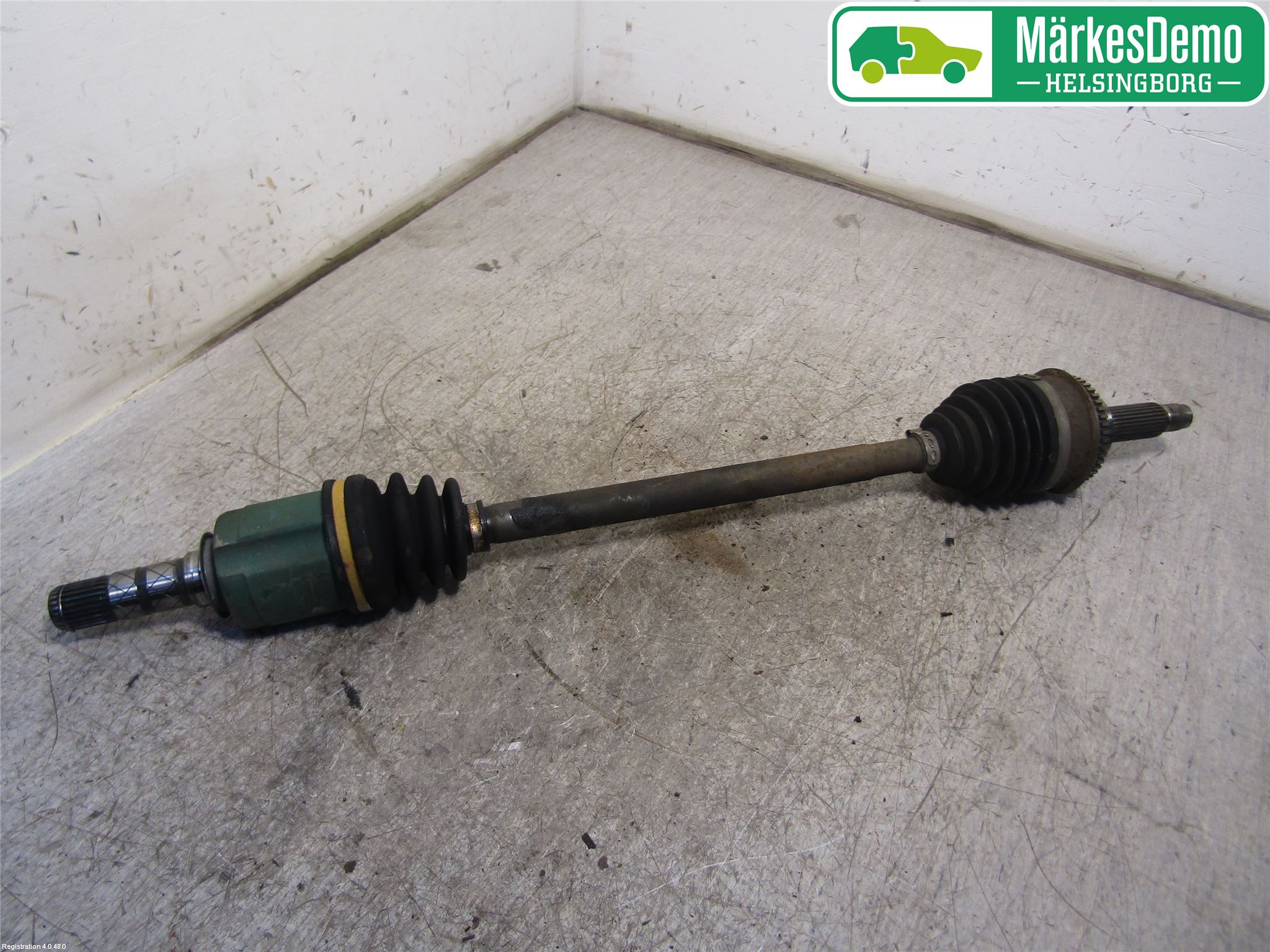 Subaru IMPREZA II  06-07 Drivaksel Foran Kompl Venstre