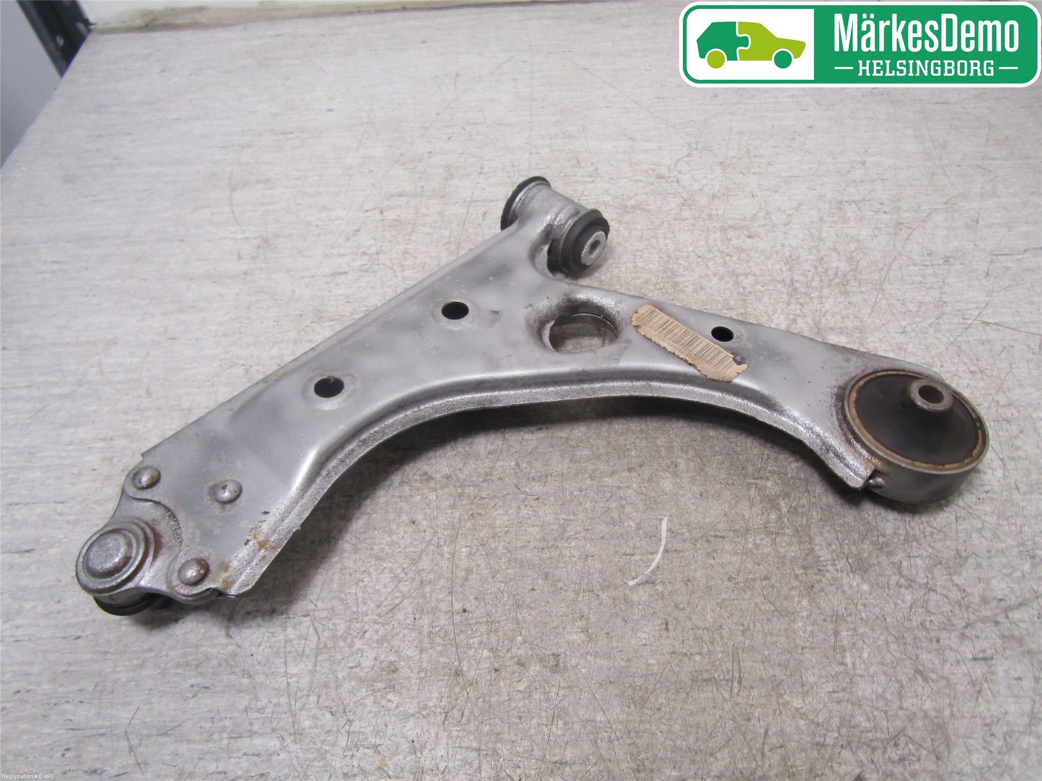 Opel CORSA D 07-14 Bærearm Foran Høyre Nedre