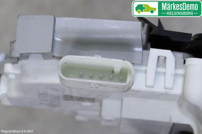 Audi TT/TTS/TT RS 15- Sentrallåsmotor Høyre