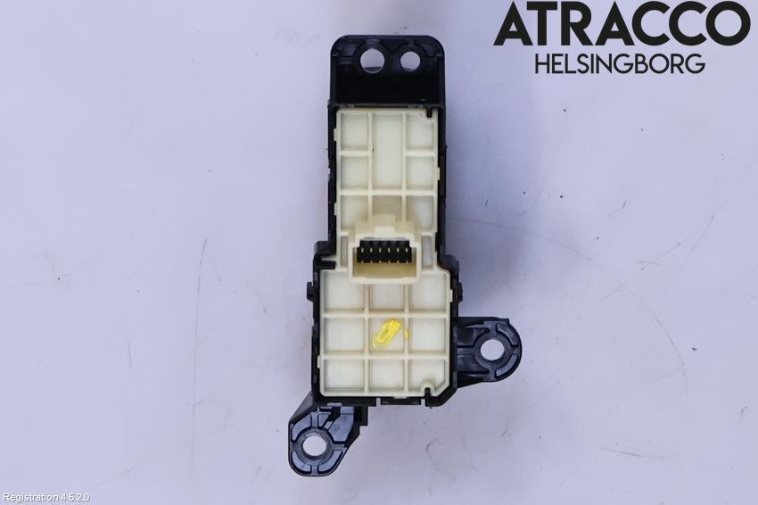 Toyota YARIS XP21 20- Bryter Parkeringsbrems