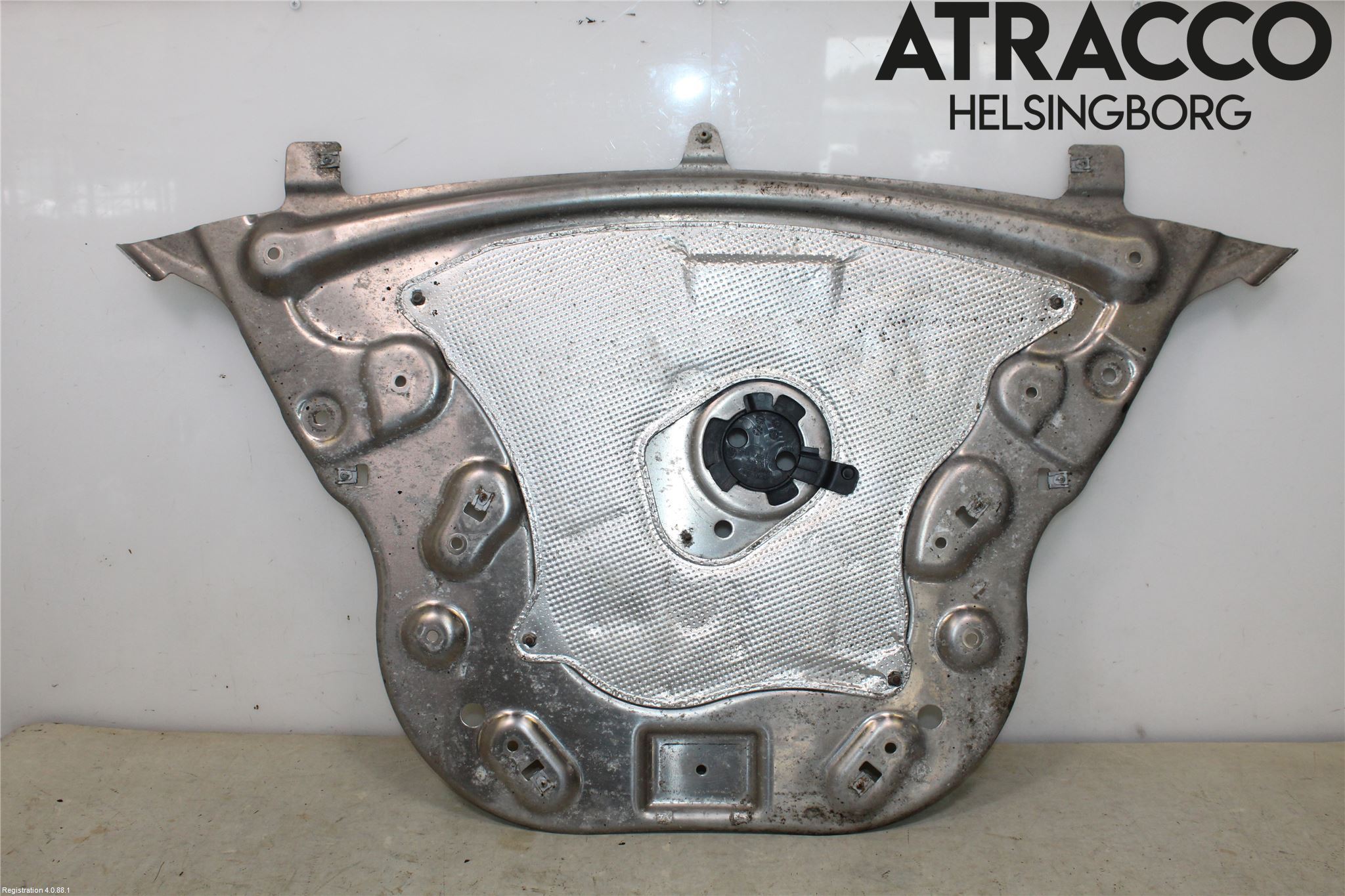 BMW 5 F10/F11/F18 09-17 Bunnplate U Motor-Gear-Dørk