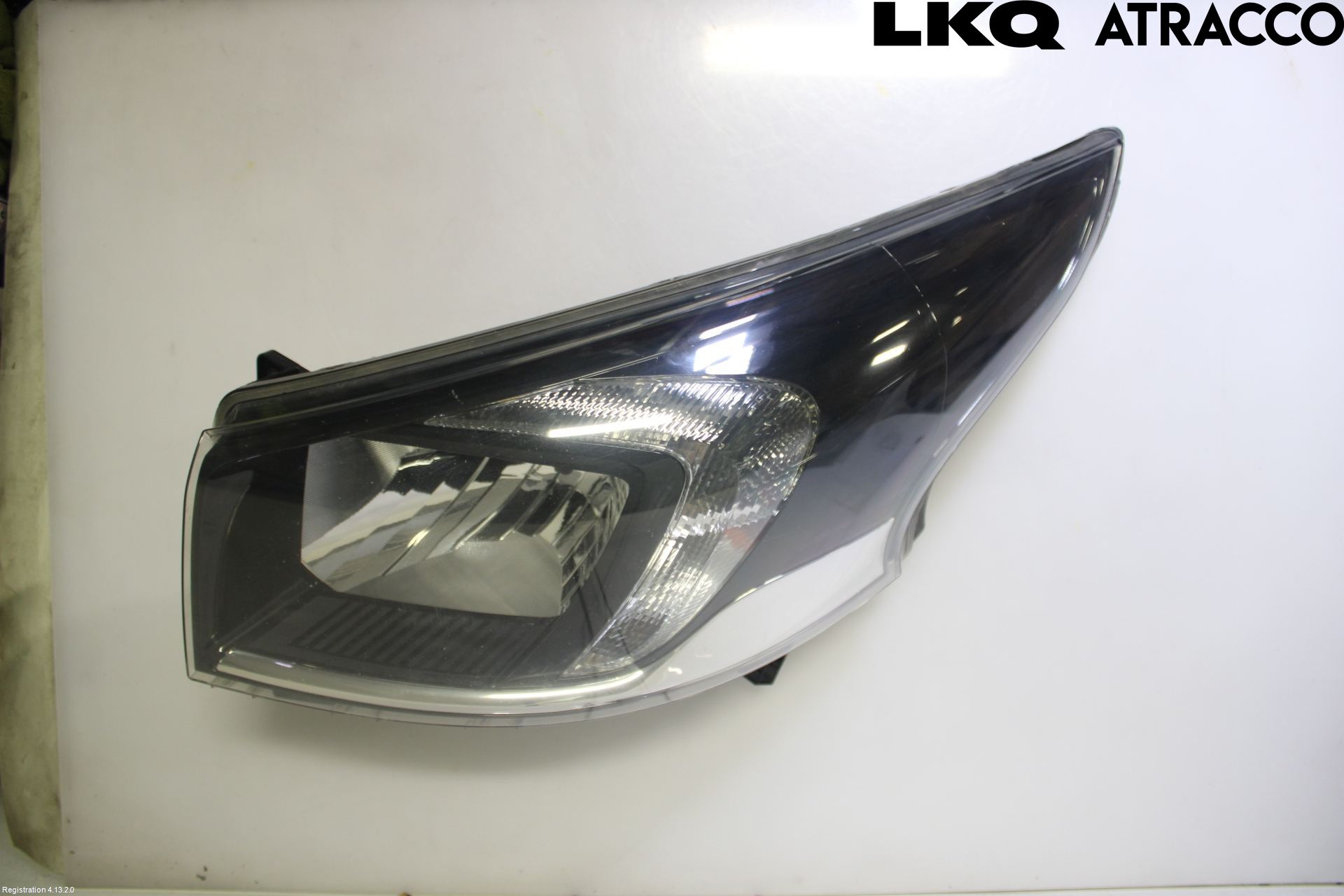 Opel VIVARO 15-19 Frontlykt Venstre