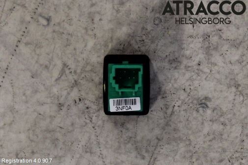 Nissan LEAF 11-17 Bryter Drivstoff Tankluke