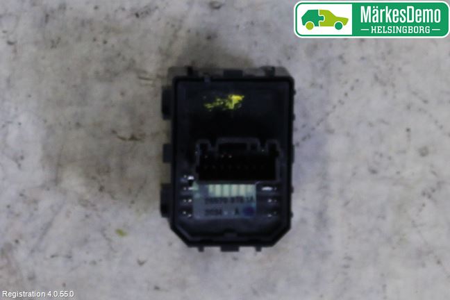 Nissan NOTE E12 14-20 Bryter Speil