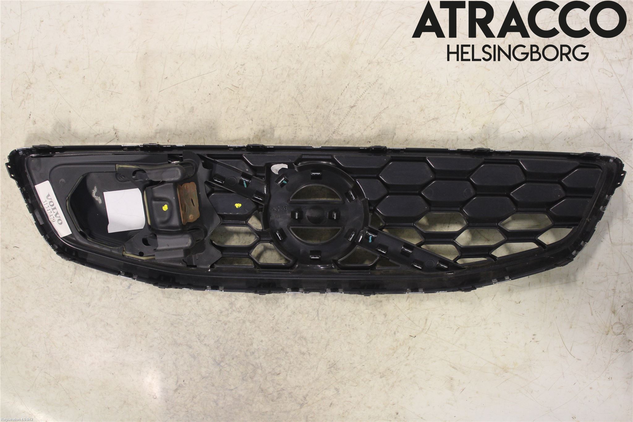 Volvo C30 10-13 Grill Komplett