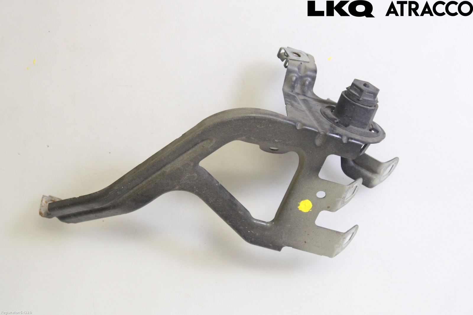 BMW 5 F10/F11/F18 09-17 Frontskjermfeste Venstre