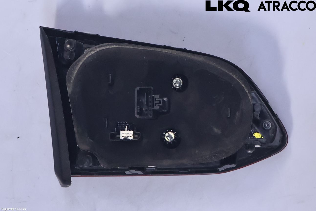 Volkswagen VW GOLF / E-GOLF VII 13-20 Baklykt Høyre  På Luke(Indre)