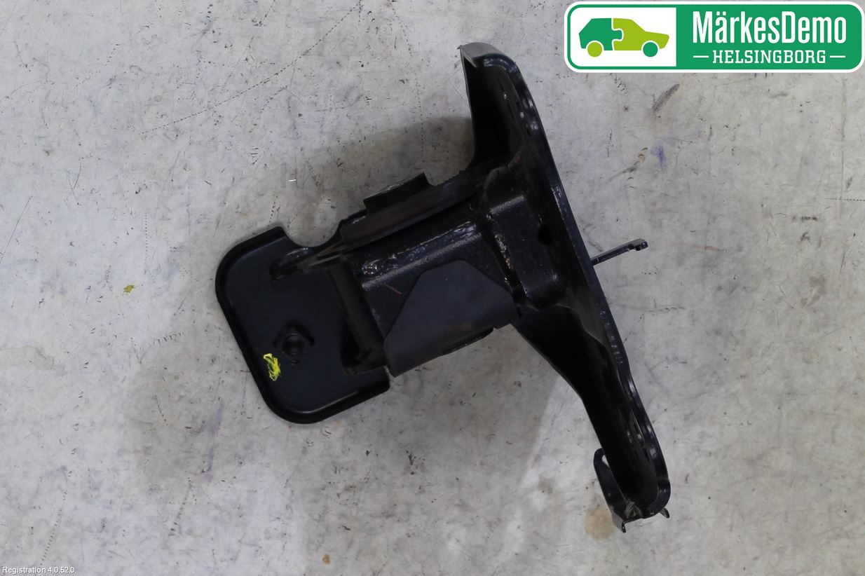 Toyota RAV4 13-18 Motor Feste Stål-Alu
