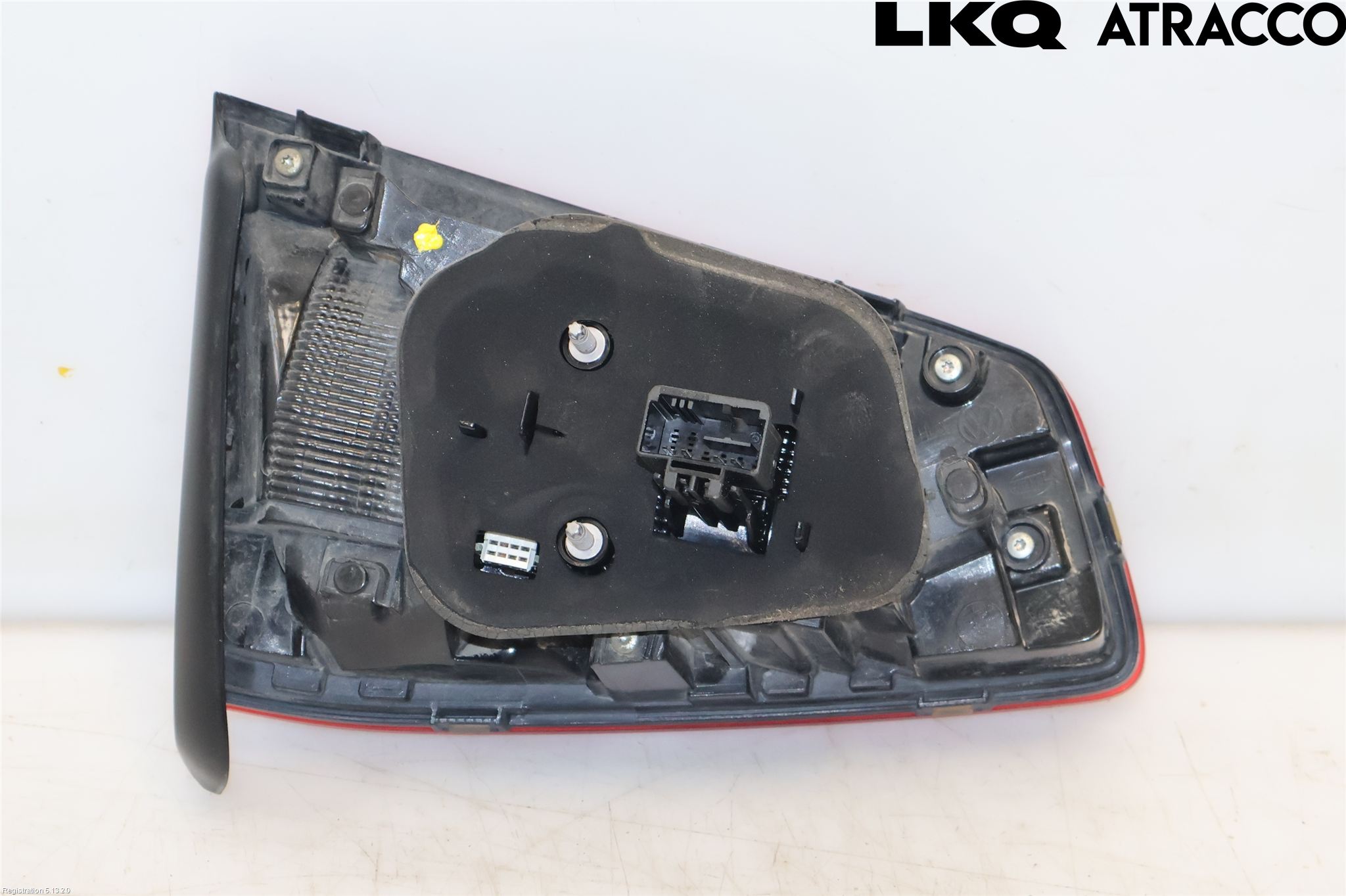 Volkswagen VW PASSAT 15-19 Baklykt Høyre  På Luke(Indre)