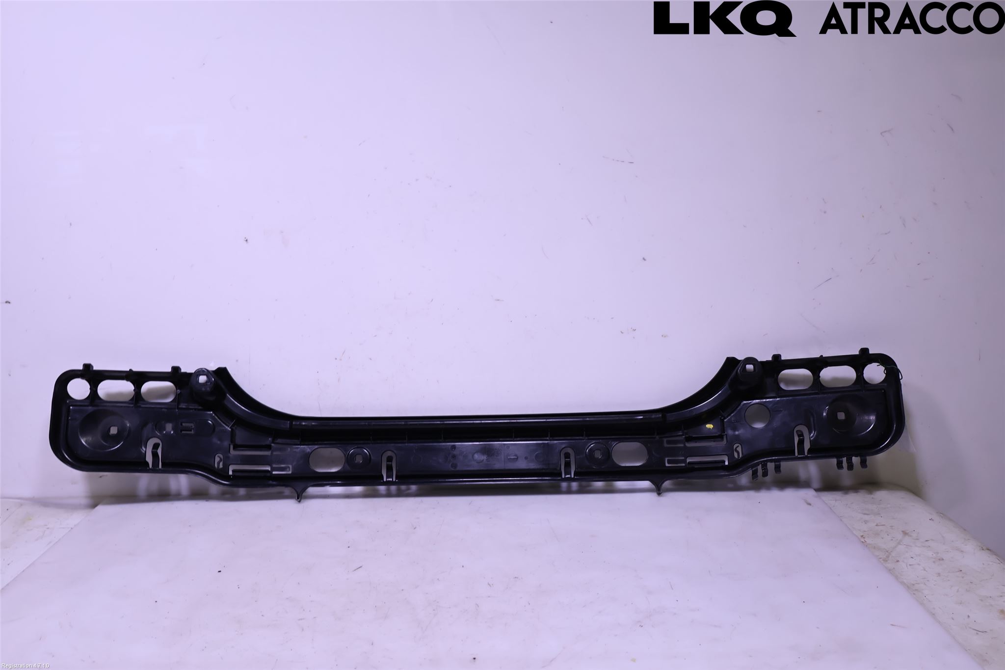 BMW 5 E60/61 Sed/Tou 02-10 Støtfanger Bak Midt Del