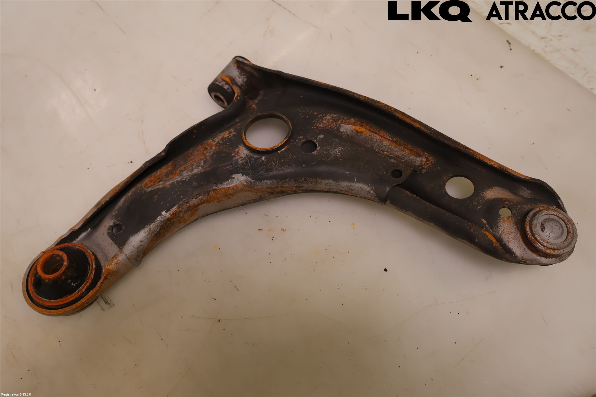 Toyota YARIS XP130 12-14 Bærearm Foran Venstre Nedre