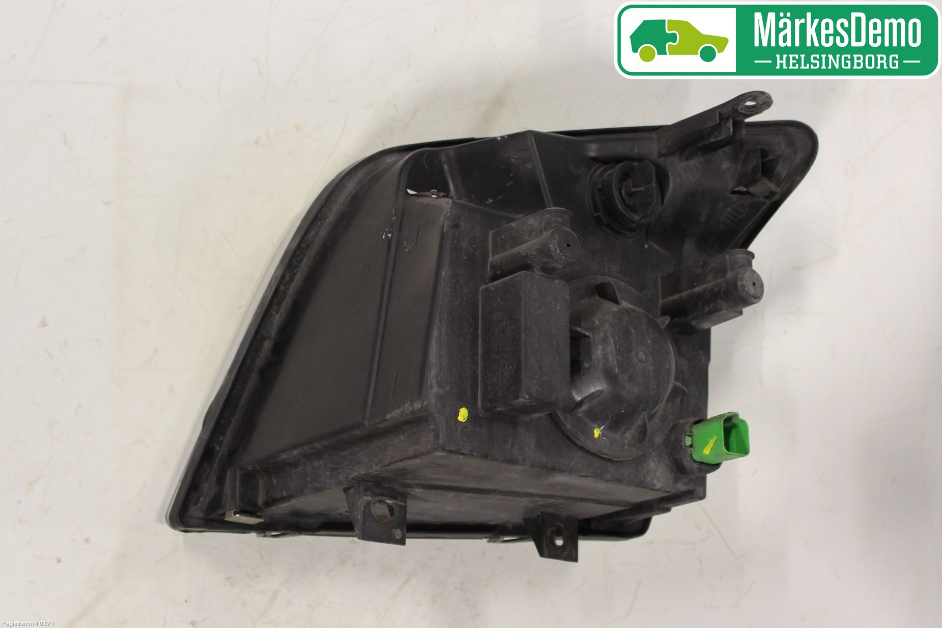 Ford TRANSIT CONNECT 09-13 Frontlykt Høyre