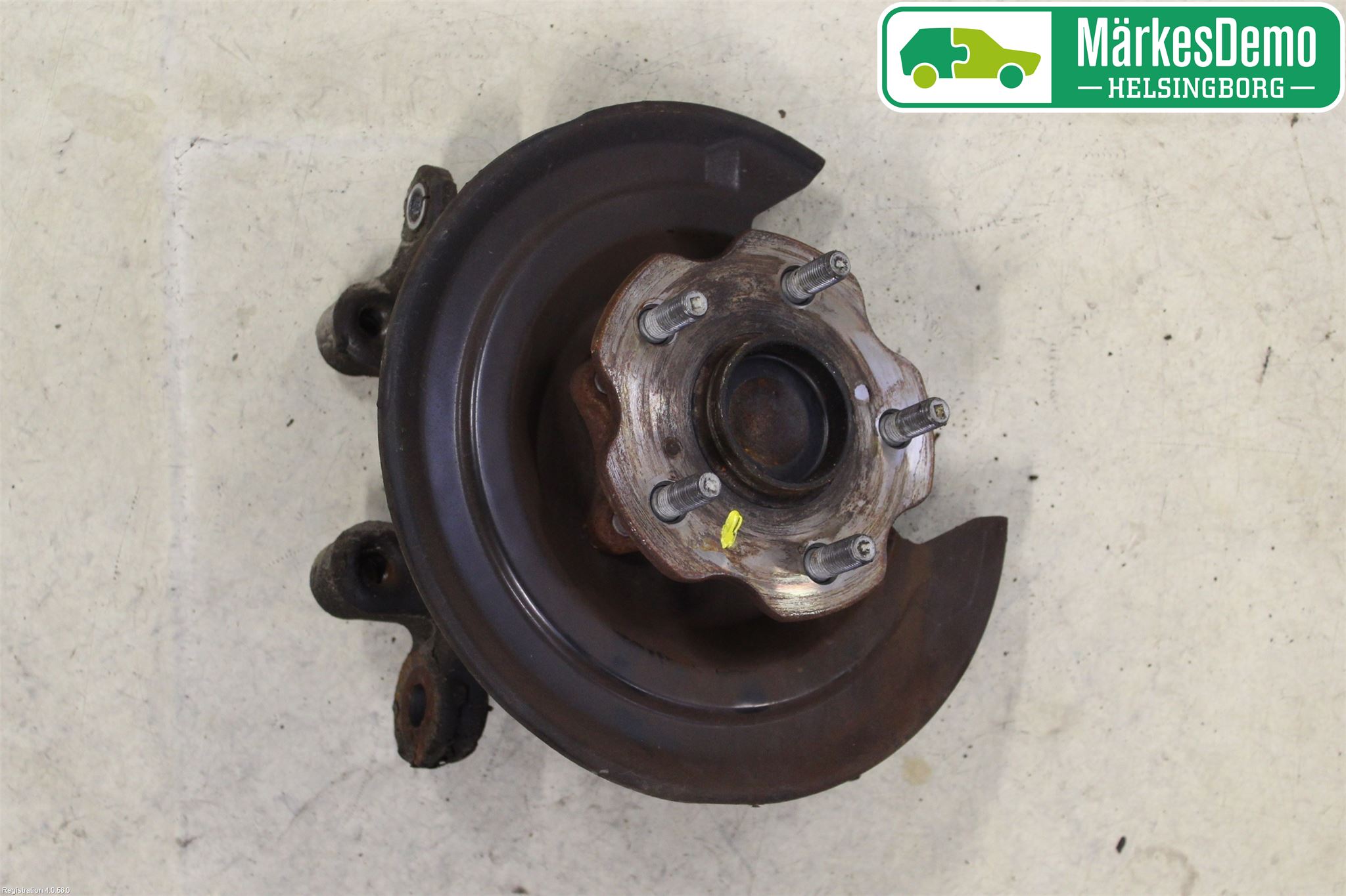 Toyota AURIS 13-19 Spindel Vb