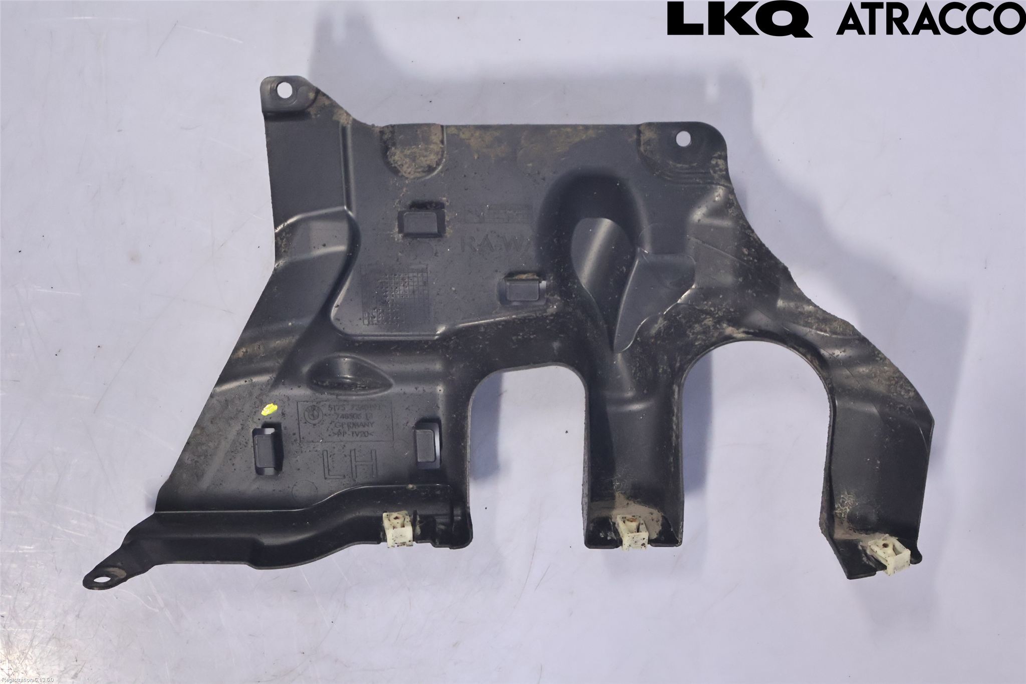 BMW 5 G30/G31/F90 17-23 Bunnplate U Motor-Gear-Dørk