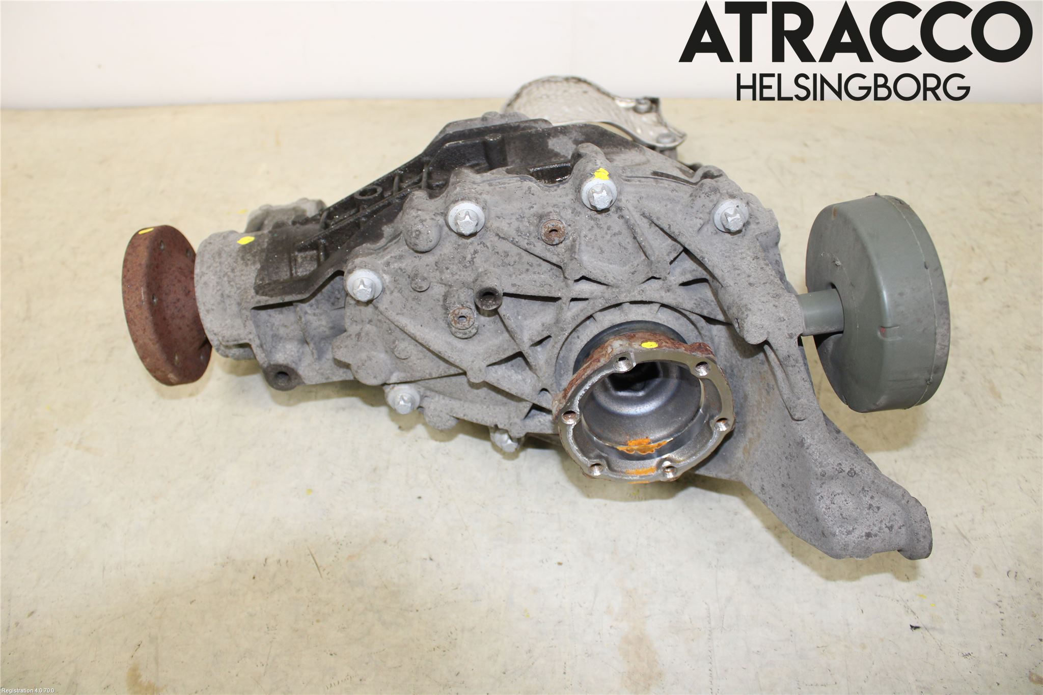 Audi A4/S4 B9 16-19 Bakaksel Kardang Bak -Diff