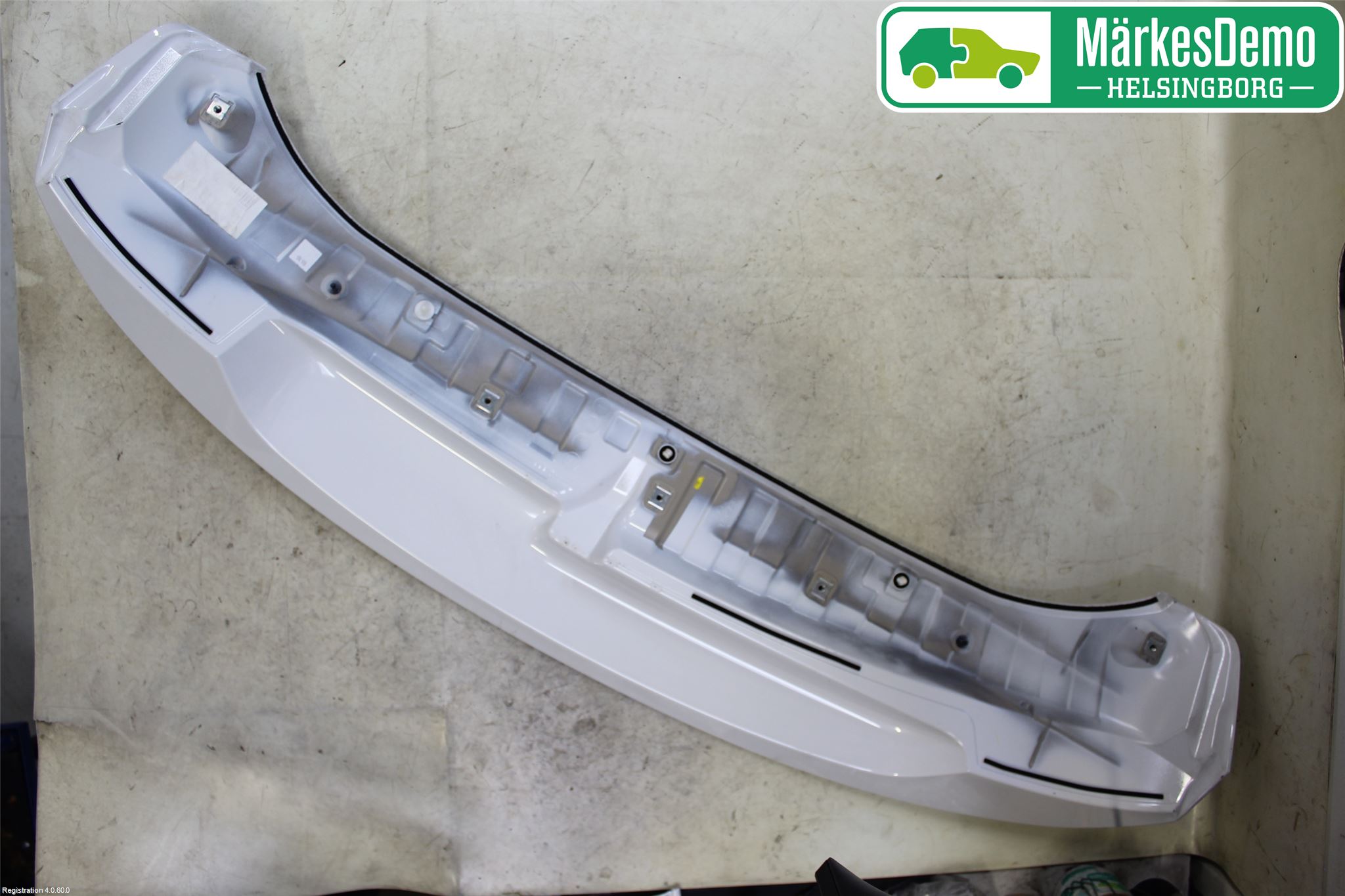 Mitsubishi ECLIPS CROSS Spoiler Bakluke