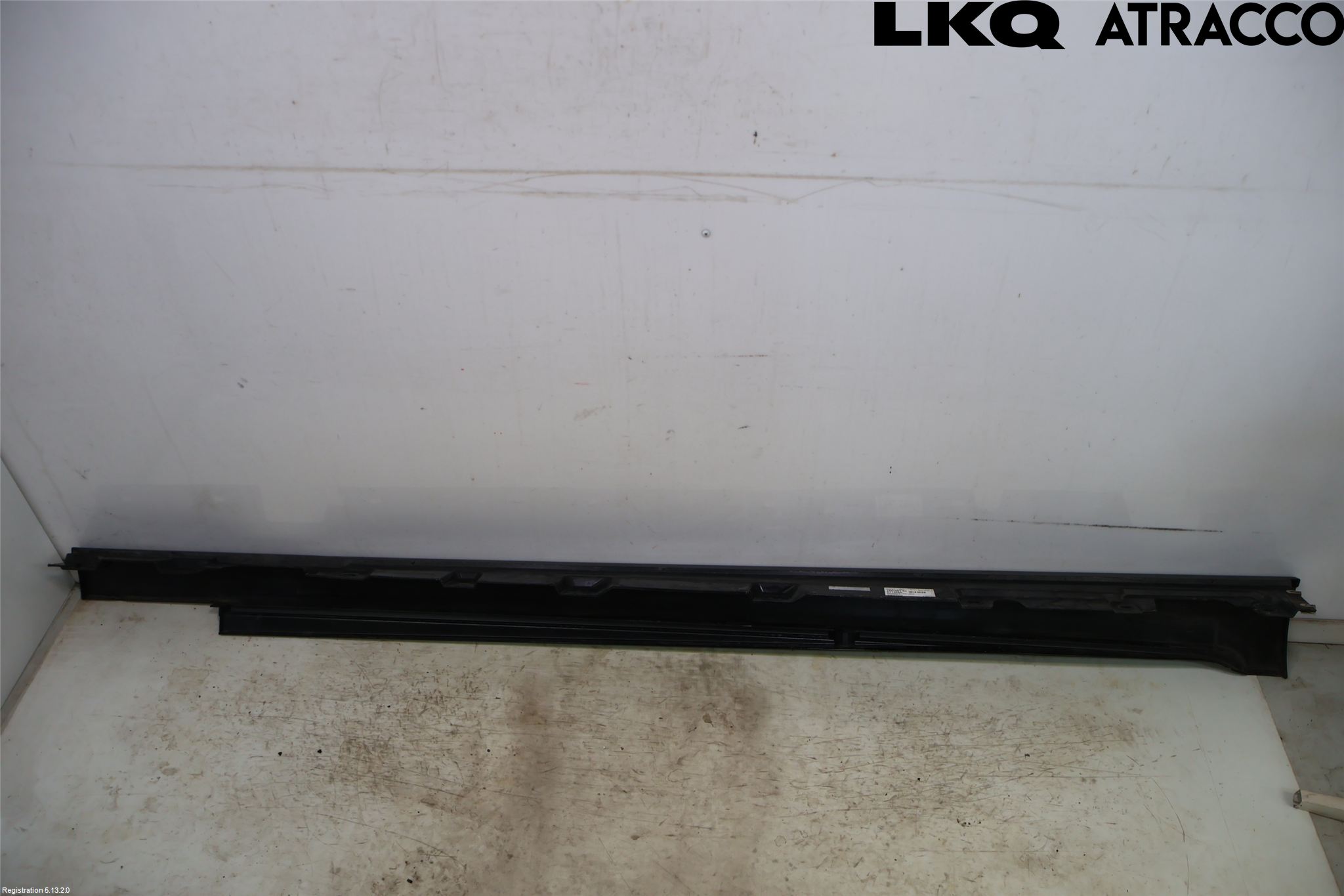 BMW 5 F10/F11/F18 09-17 Kanalskjørt Venstre