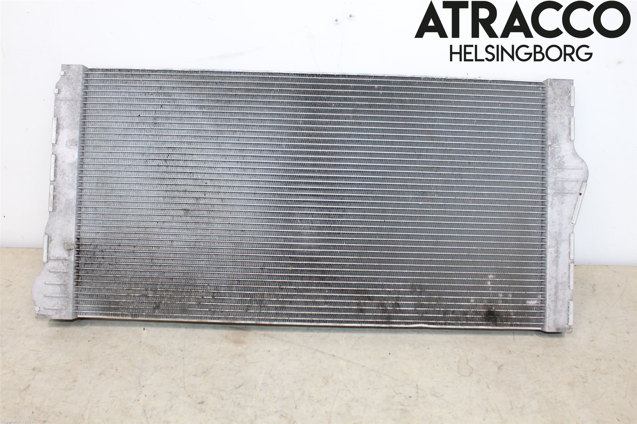 BMW 5 F10/F11/F18 09-17 Radiator Automat