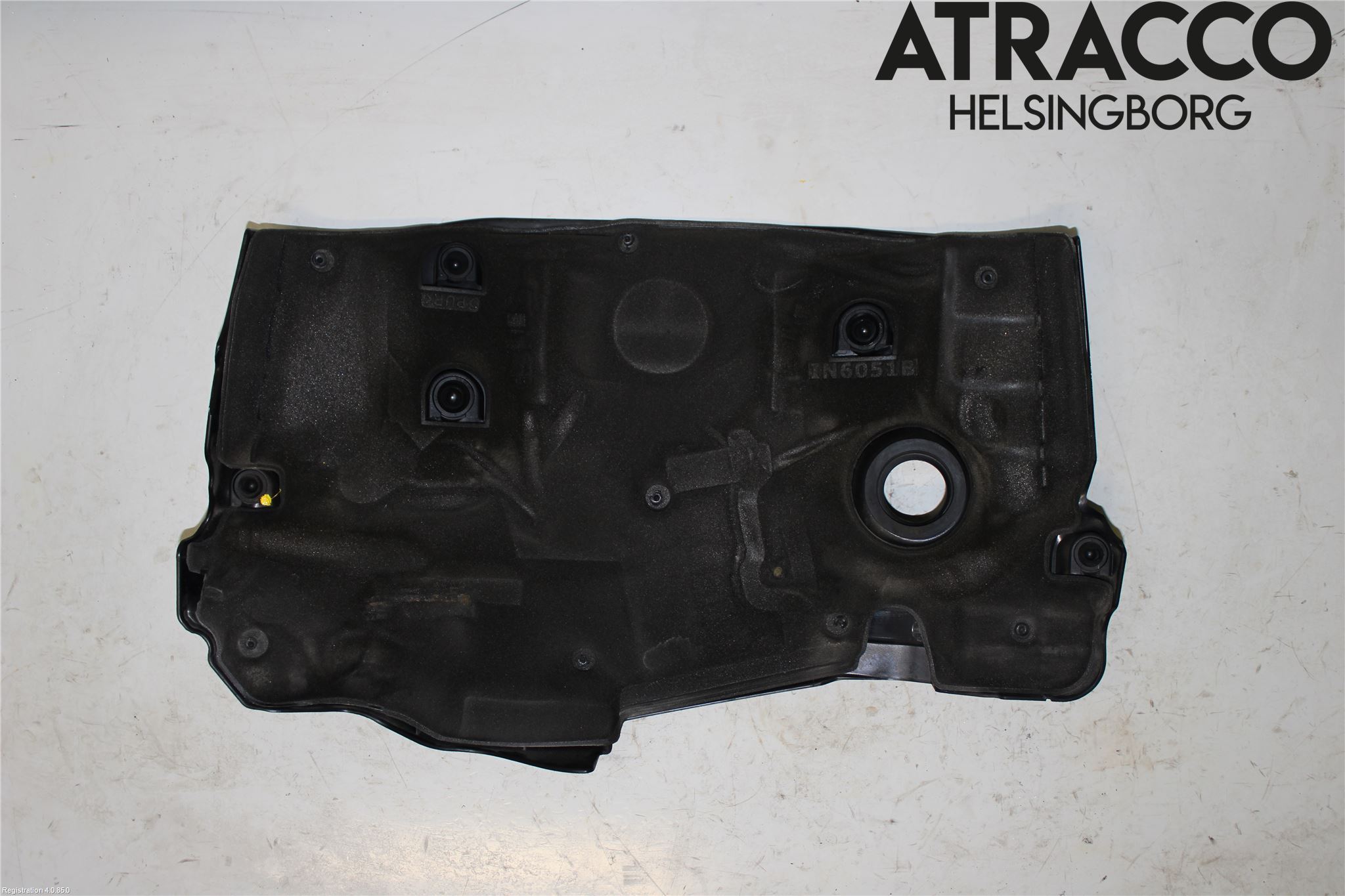 Jaguar XJ X351        10- Motor Deksel Over Motor