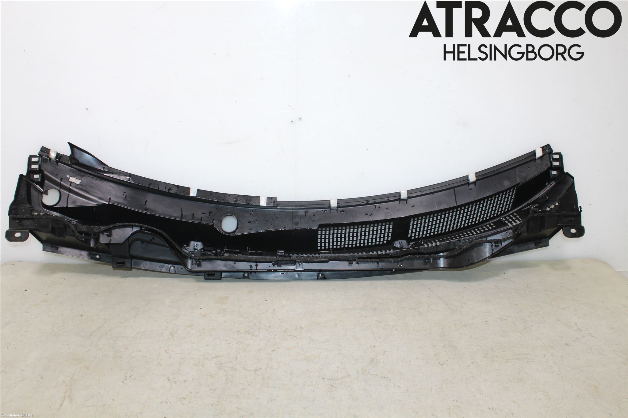 Toyota AYGO X AB70 22- Visker Deksel-Grill-Under Frr