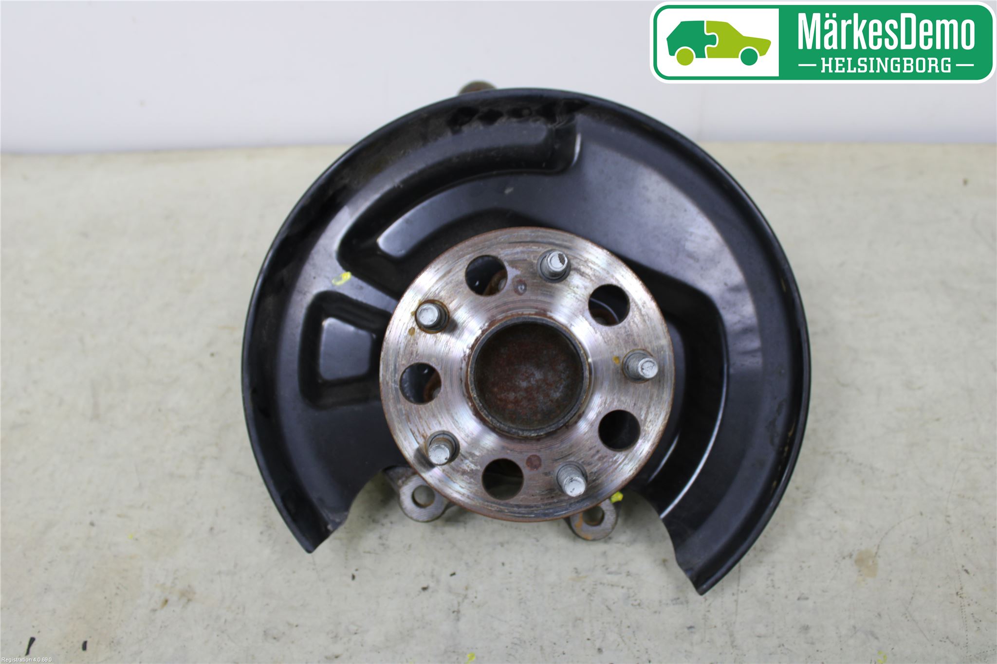 Toyota C-HR 16-23 Spindel Vb