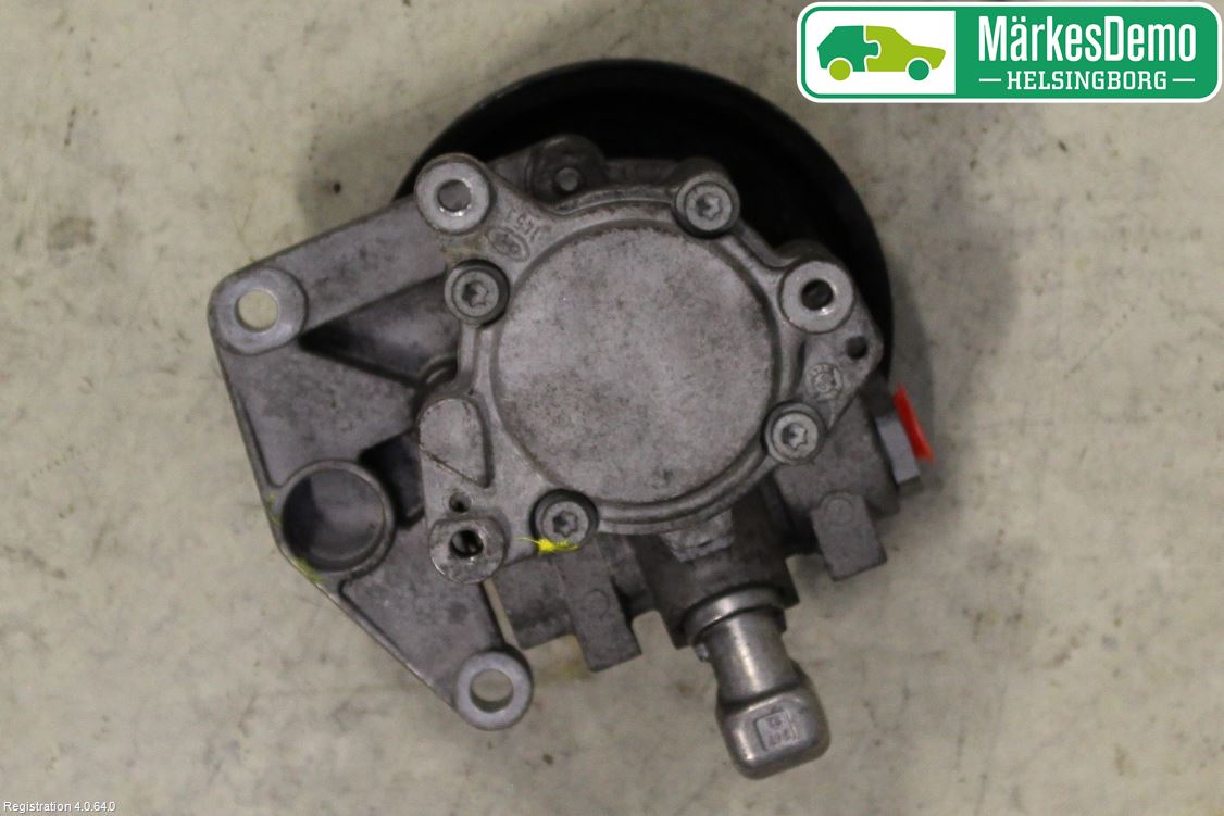 Mercedes-Benz MB C-KLASS (W204) 07-15 Servo Pumpe