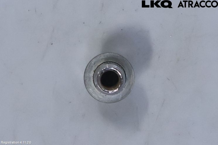 Toyota YARIS XP21 20- Hjulmutter - Bolt - Sett