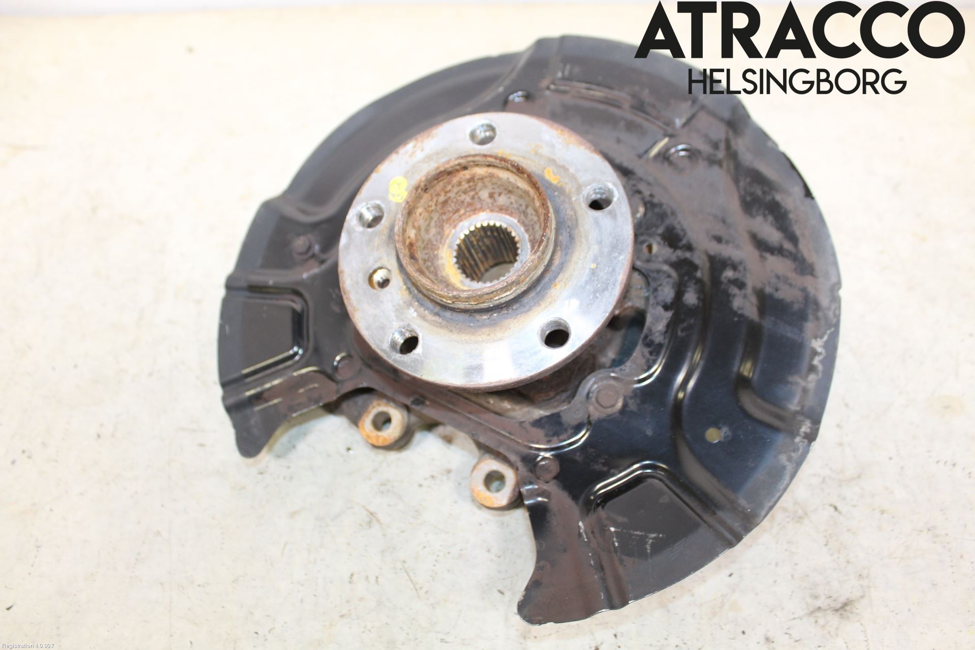 BMW X4 F26 14-18 Spindel Vb