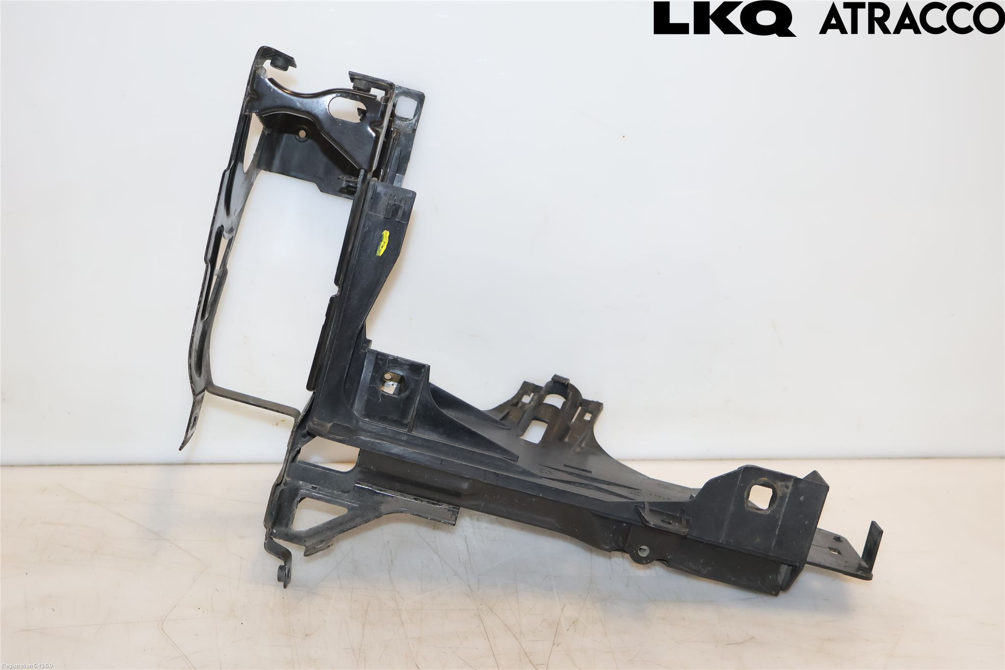 BMW 5 F10/F11/F18 09-17 Frontlykt Holder-Feste