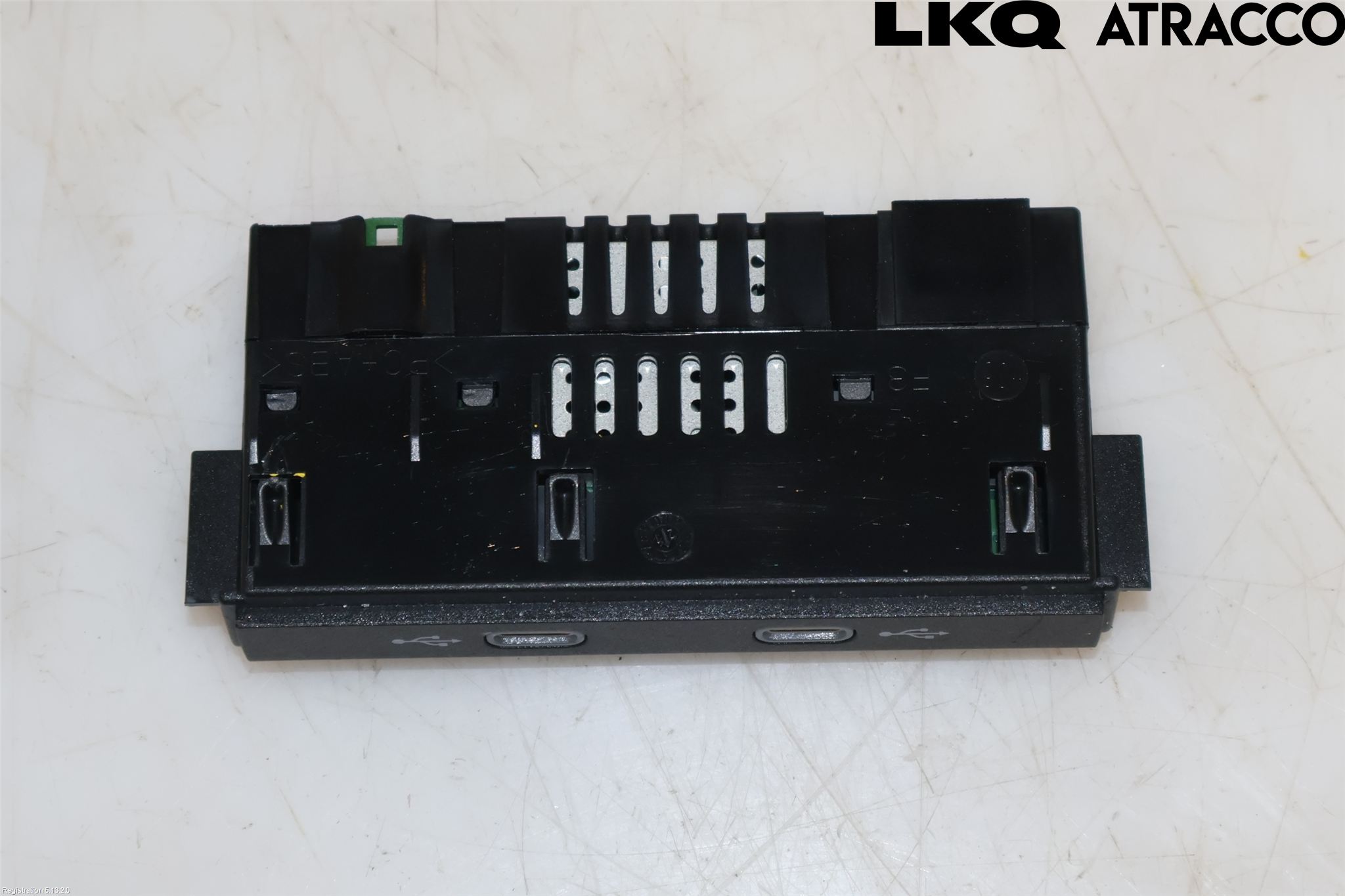 Volkswagen VW ARTEON 17- Usb Connection