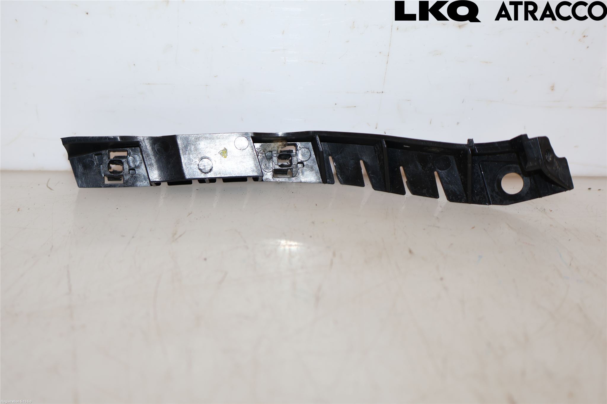 Volkswagen VW CADDY 16-20 Støtfangerfeste Foran Høyre