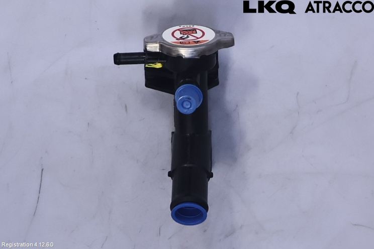 Toyota COROLLA CROSS XG10 22- Radiator Lokk
