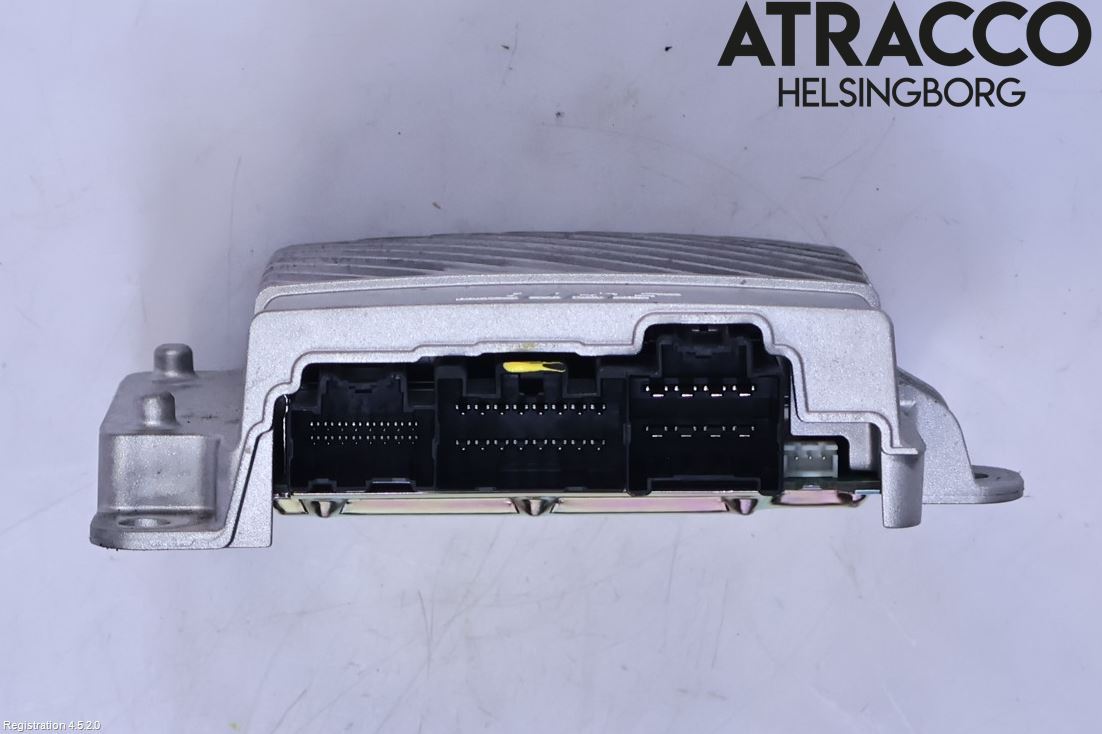 Mazda CX-5 17- Stereo Forsterker