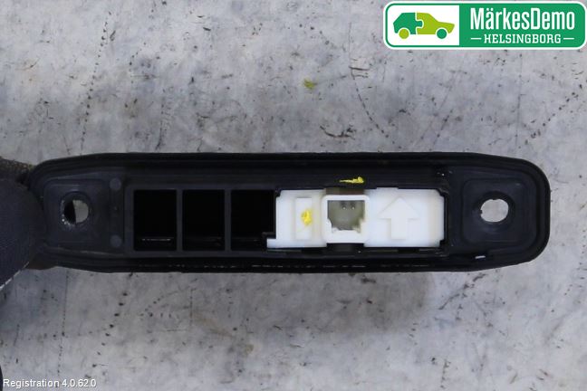 Toyota YARIS XP130 12-14 Bakluke Handtak Ytre