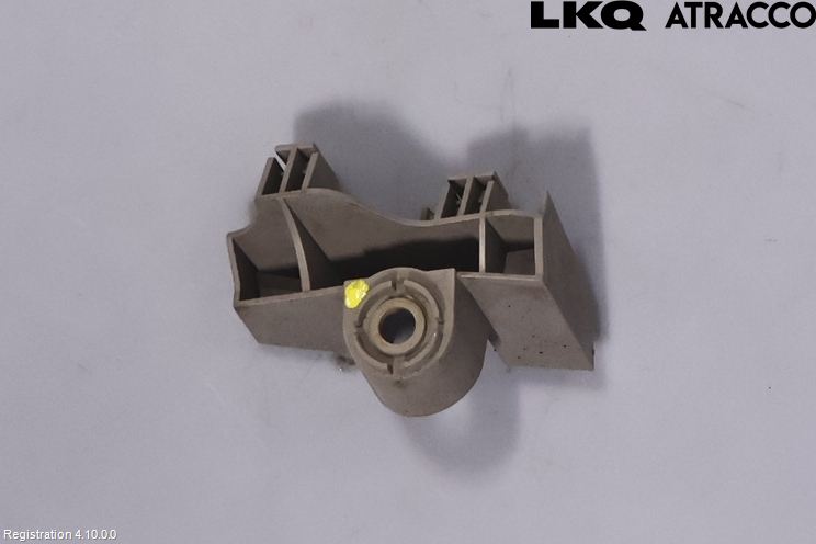 Toyota AURIS 13-19 Støtfangerfeste Bak Høyre
