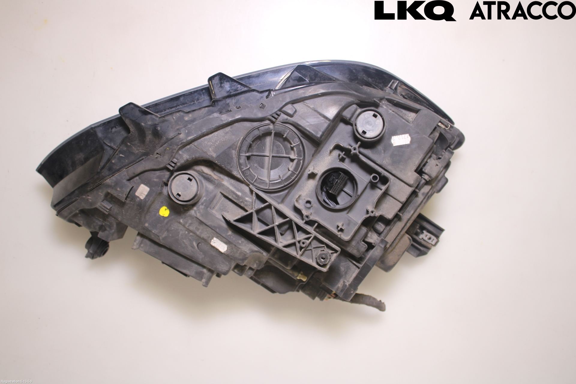 Volkswagen VW PASSAT 15-19 Frontlykt Venstre