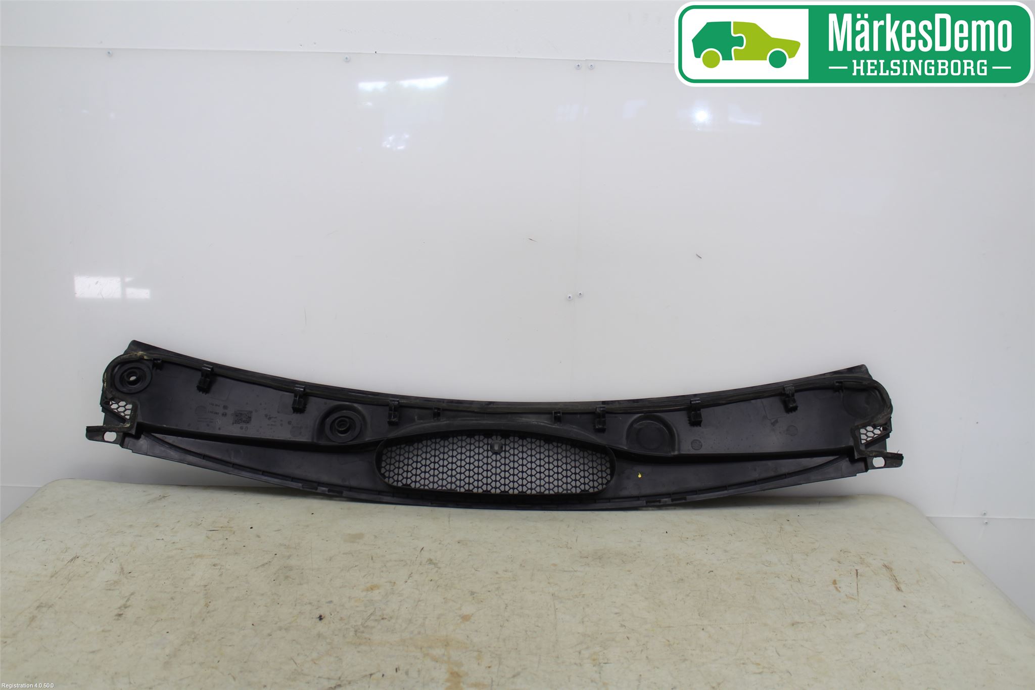 Peugeot PARTNER 16-18 Visker Deksel-Grill-Under Frr