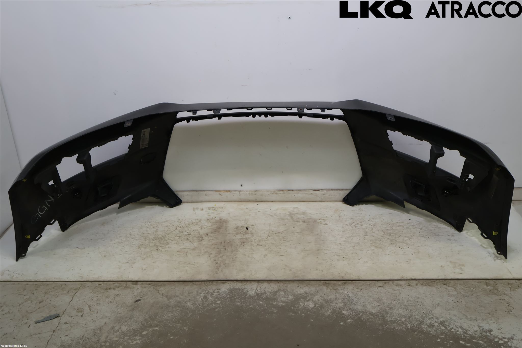 Audi A4/S4 B9 16-19 Støtfanger Foran Plastdeksel