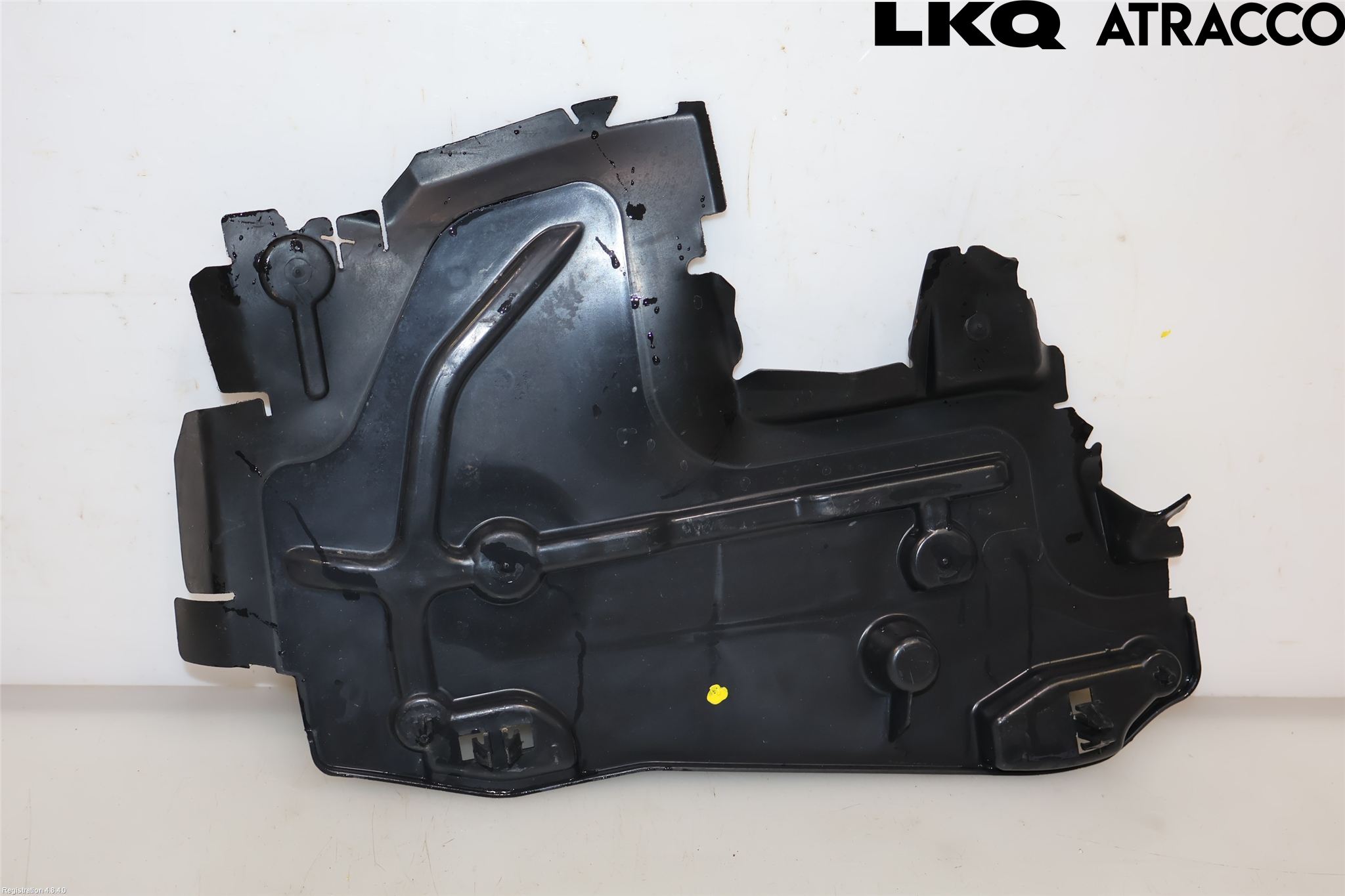 Peugeot 208 12-15 Luftstyring Front