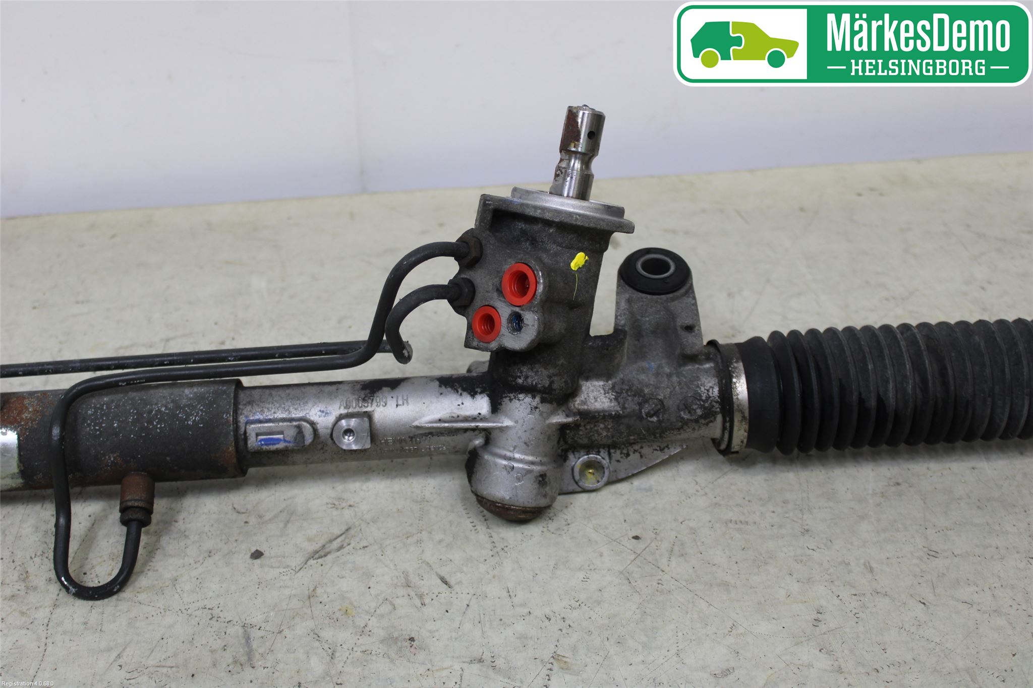 Ford TRANSIT CONNECT 09-13 Servo Snekke - Tannstang