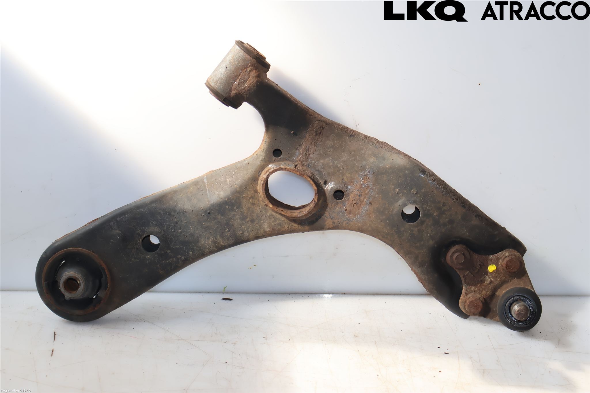 Toyota AURIS 13-19 Bærearm Foran Høyre Nedre