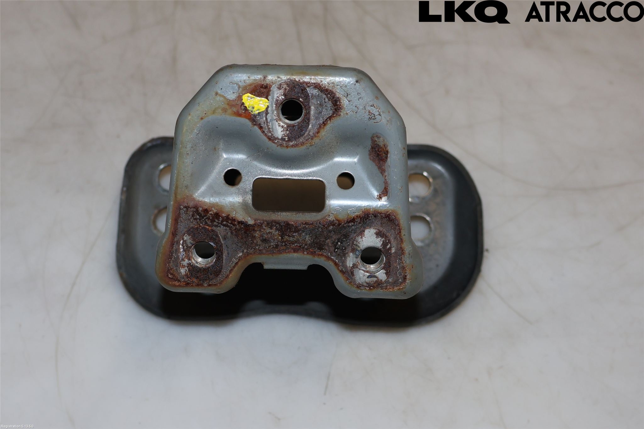 Toyota VERSO-S 11-16 Støtfanger Foran Feste