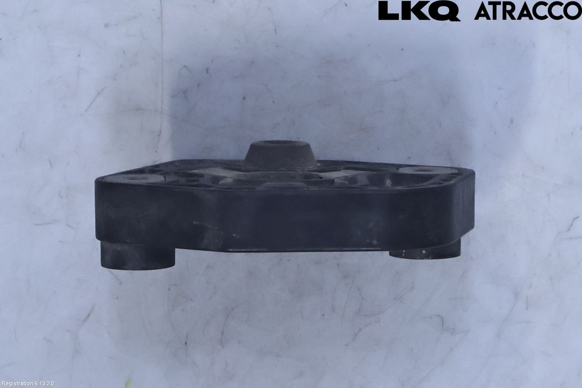 Volvo V90 17->> Radiator Feste - Ramme - Bjelk