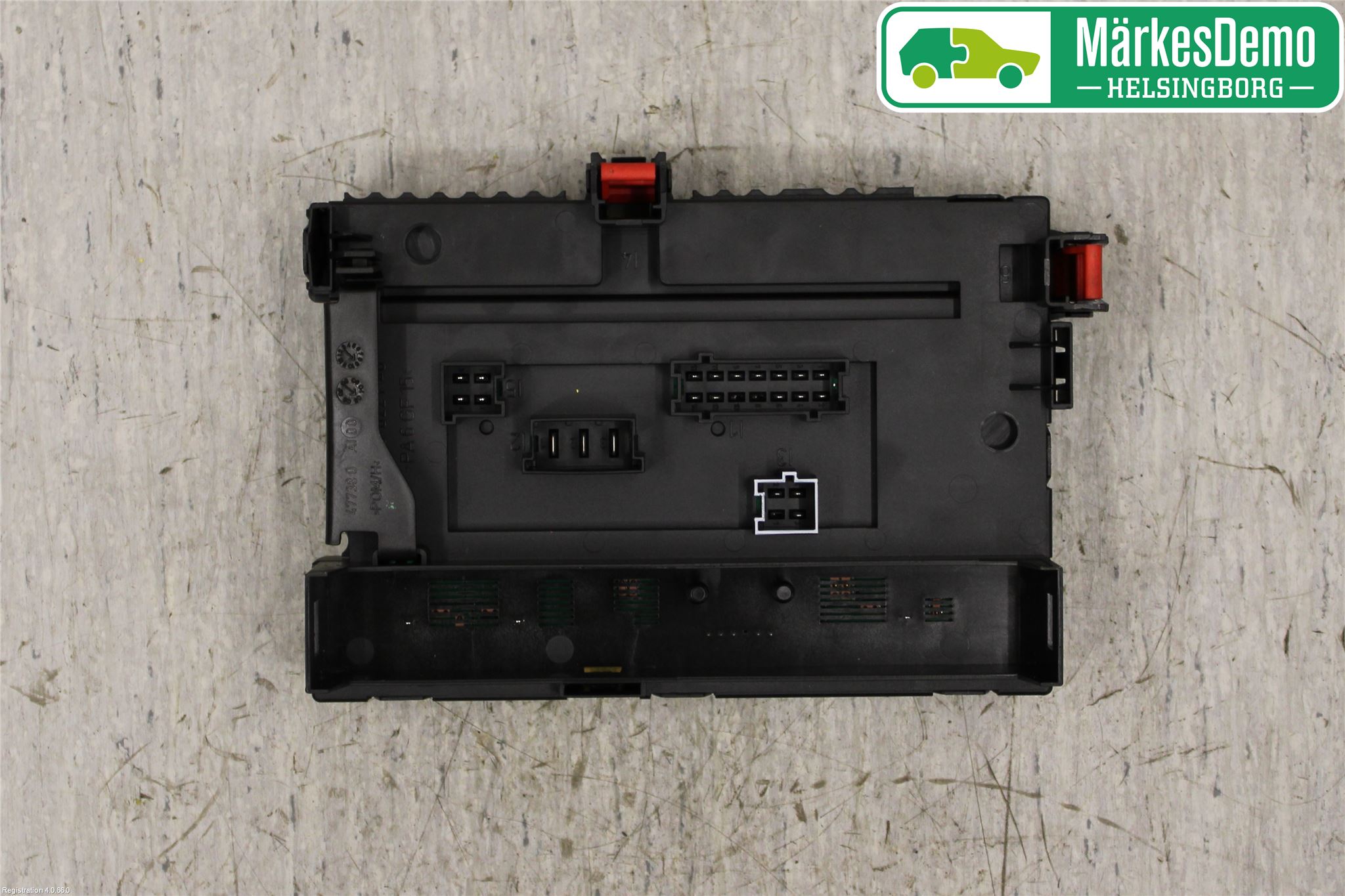 Mercedes-Benz MB S-KLASS (W221) 05-13 Sikringsboks - Elsentral