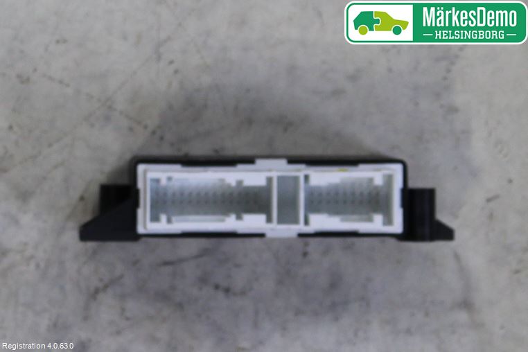 Volkswagen VW PASSAT 15-19 Styreenhet Parkering
