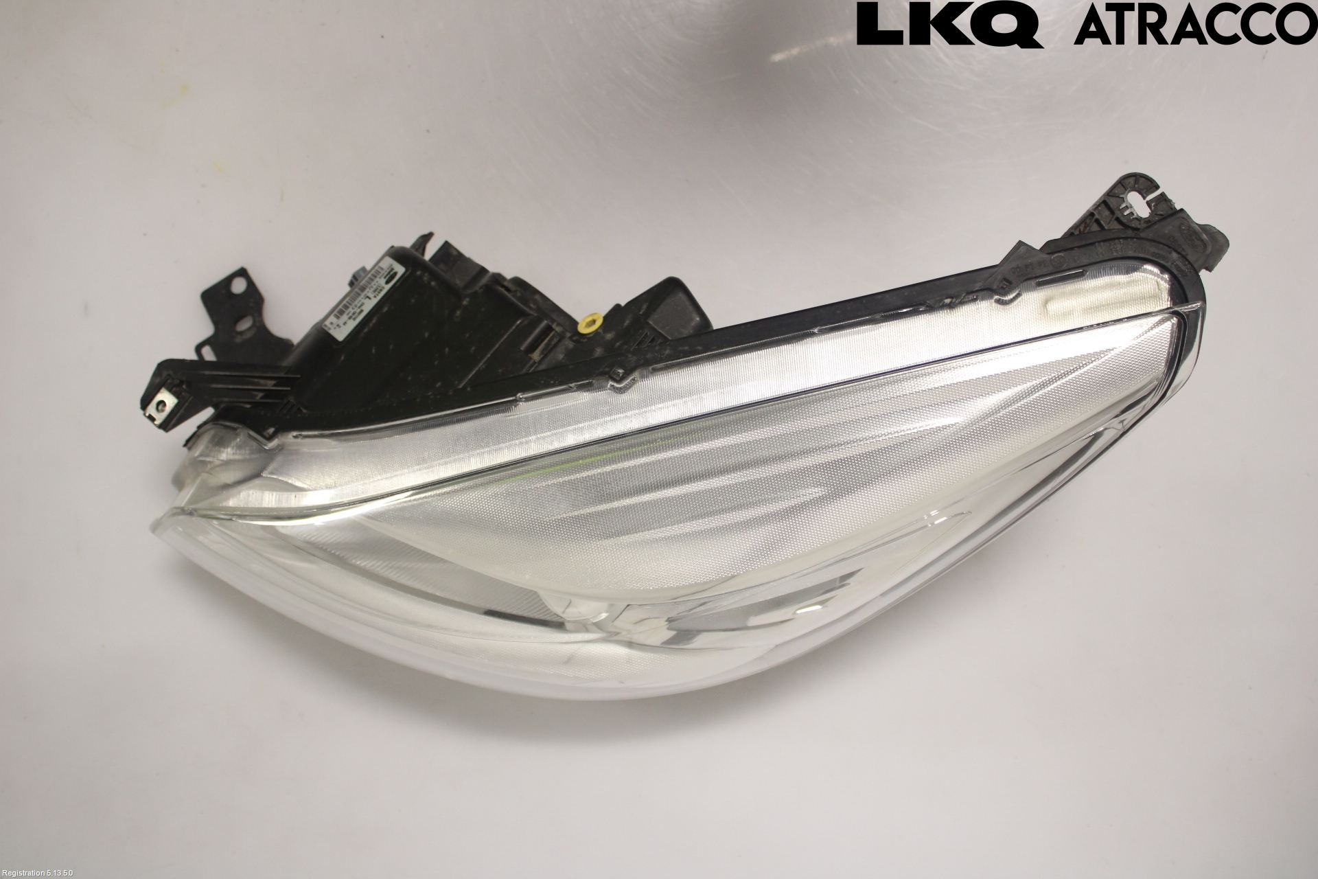 Ford KUGA 13-16 Frontlykt Venstre