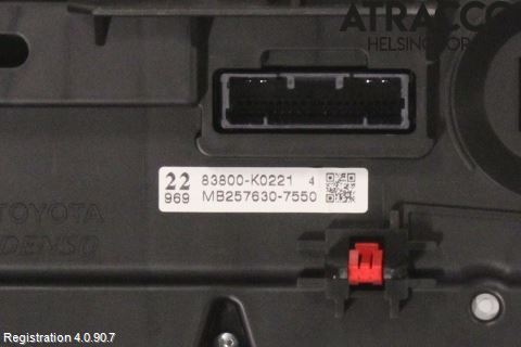 Toyota YARIS XP21 20- Instr Kombinert