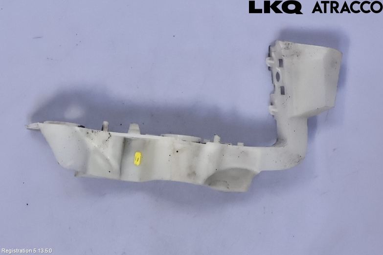 Audi A4/S4 B9 16-19 Støtfangerfeste Foran Venstre